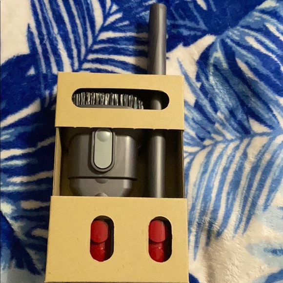 Dyson - Picture 6 of 6